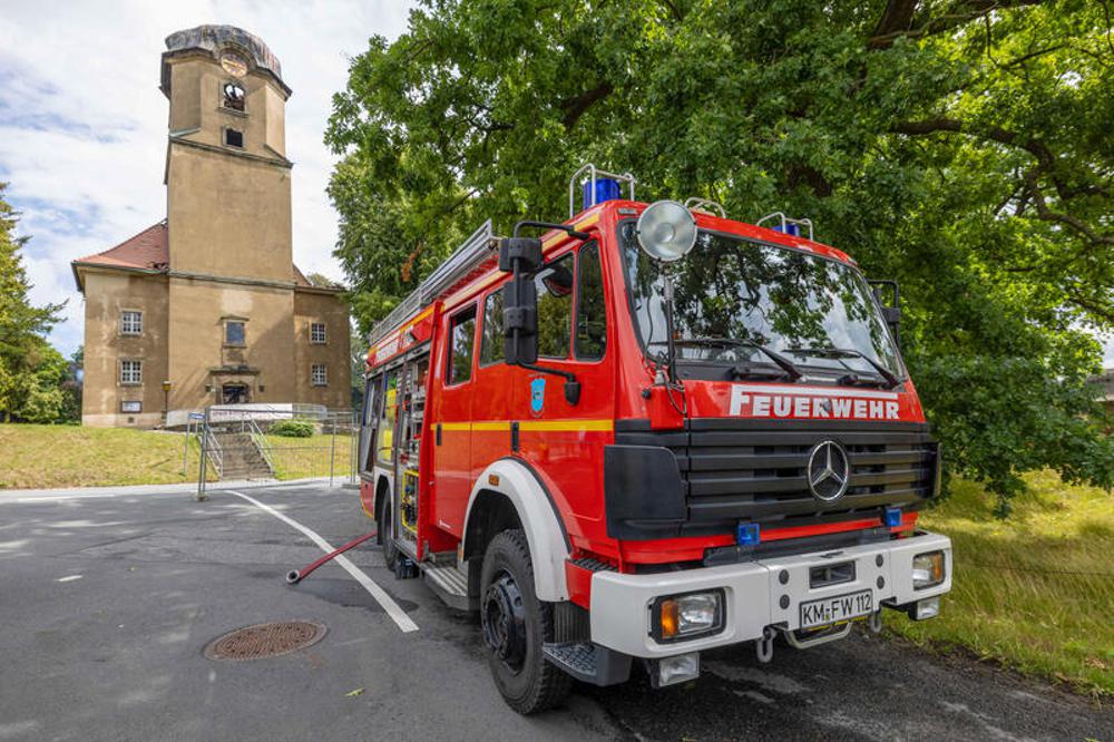 Die Stadtkirche im ostsächsischen Großröhrsdorf brannte komplett aus.