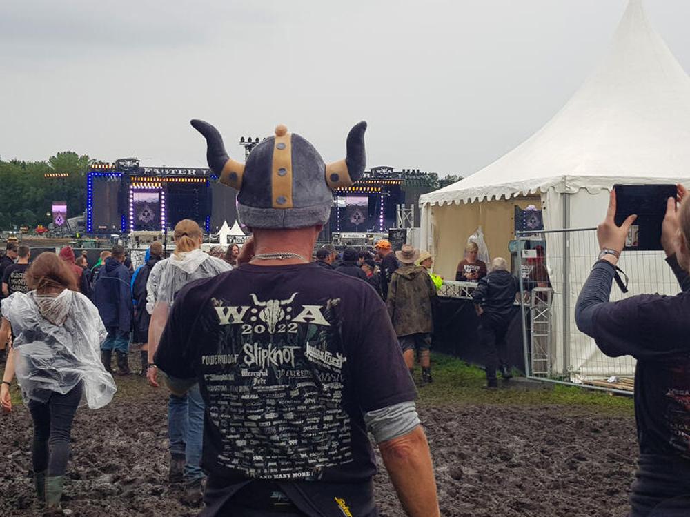 Festival-Besucher in Wacken am 2. August 2023.