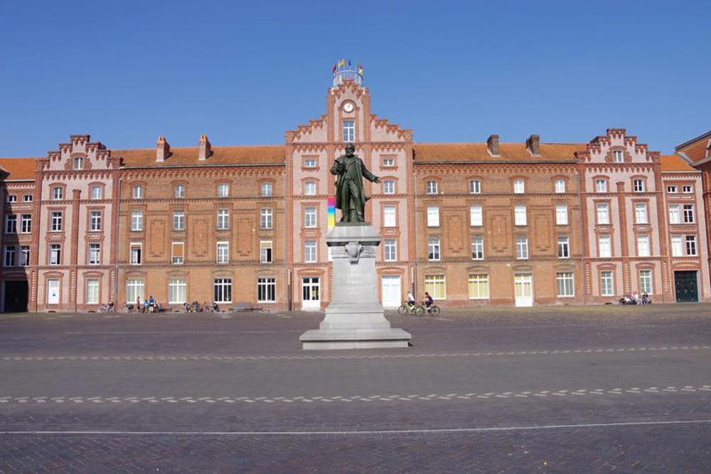 Aufgewachsen im Sozialpalast