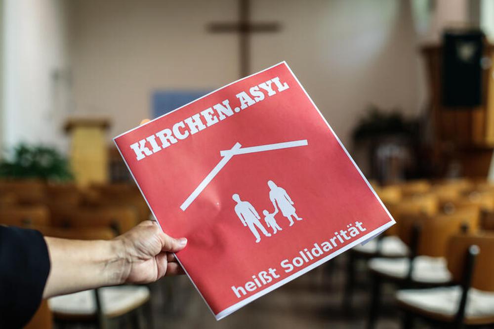 Polizei bricht Kirchenasyl in Schwerin