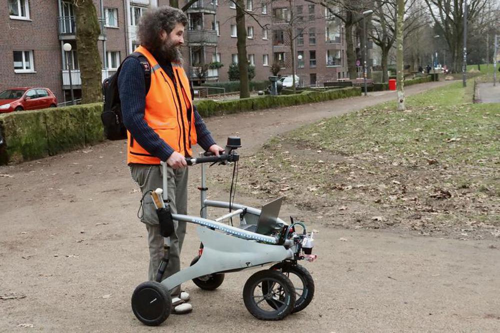 Digitaler Blindenhund: Technik statt Fell