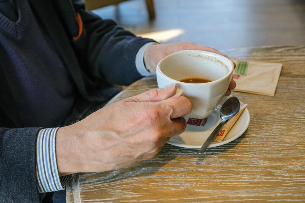 Hilfsbedürftigkeit im Alter: Erhobener Zeigefinger ist fehl am Platz