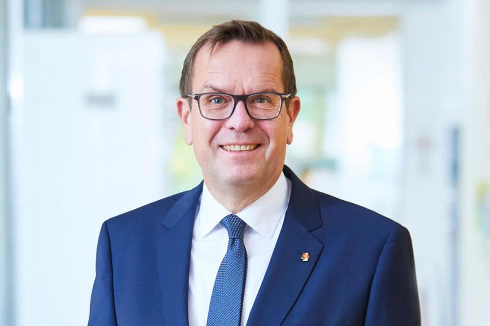 Hauptgesch&auml;ftsf&uuml;hrer Sascha John verl&auml;sst die Alexianer