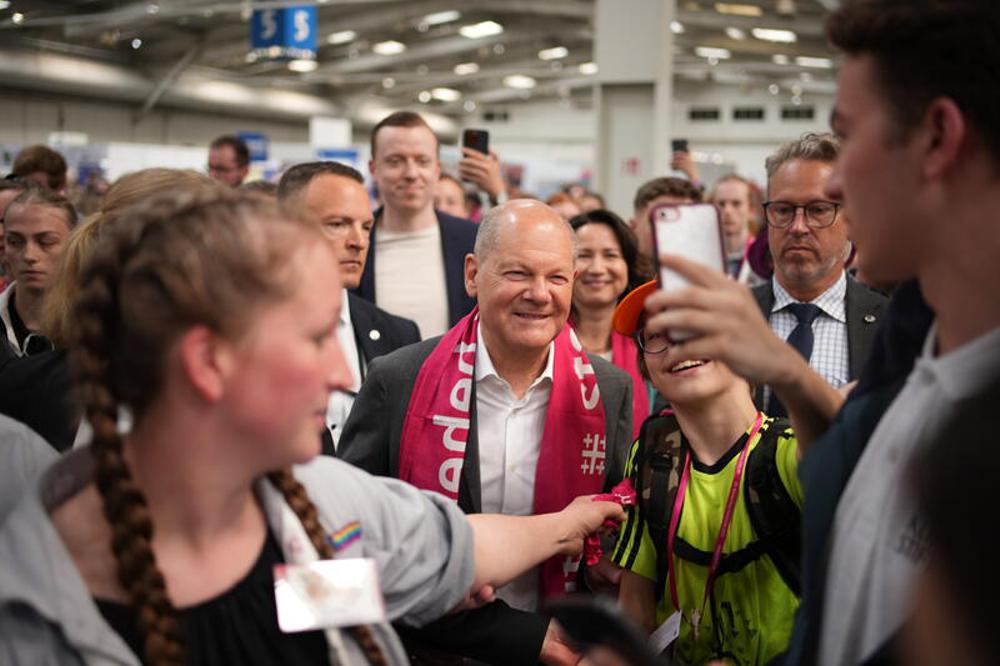 Selfie mit dem scheidenden Kanzler