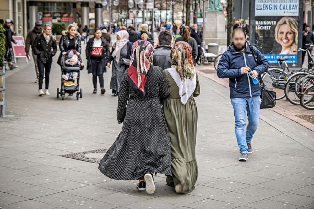 Die Zahl der in Deutschland lebenden Menschen wird zunehmen.