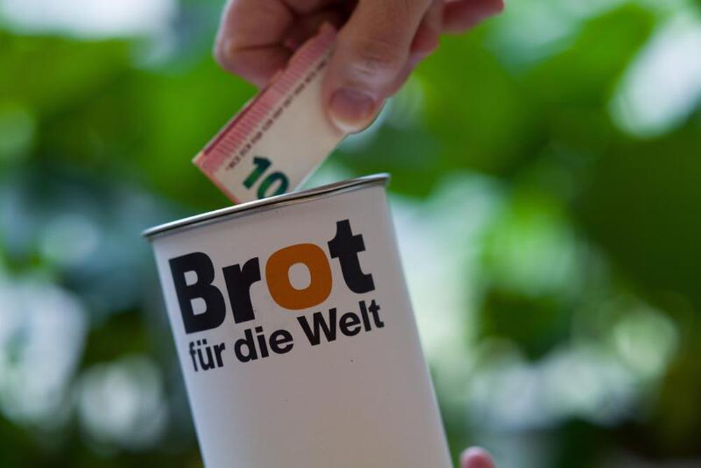 Spendendose von Brot für die Welt