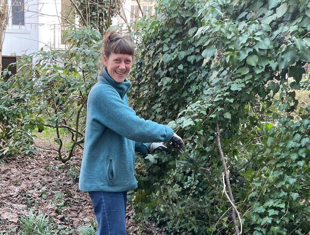 Anna K&uuml;ster im Garten