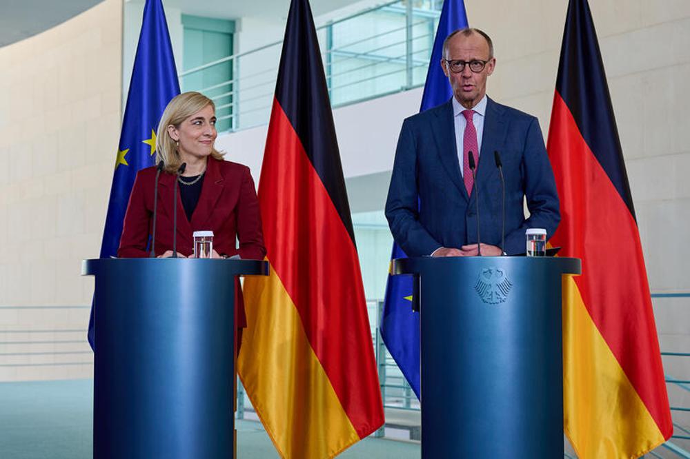Gesundheitsministerin Warken und Kanzler Merz stellten die Reformpl&auml;ne vor.