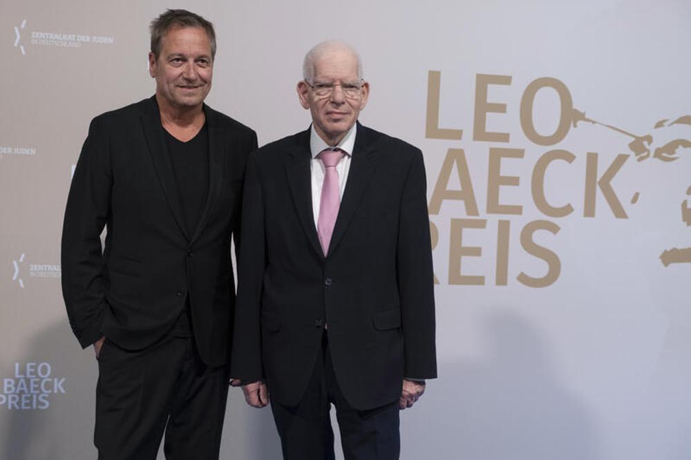 Dieter Nuhr und Josef Schuster