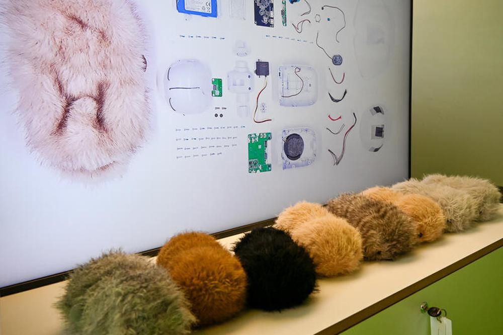 "Elektronischer Streichelzoo" am Zentrum f&uuml;r Kunst und Medien Karlsruhe