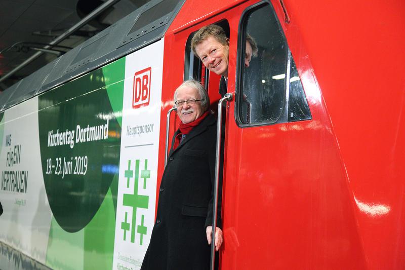 Bahn wirbt für Kirchentag in Dortmund