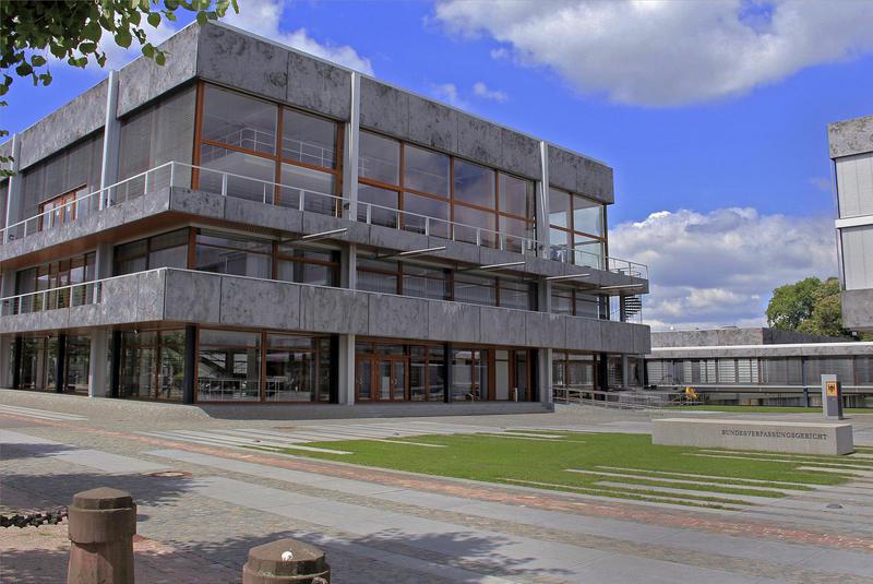 Diakonie zieht wegen Arbeitsrecht nach Karlsruhe