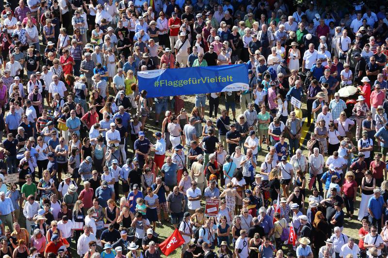 Tausende demonstrieren in Kassel gegen Hass und Hetze 