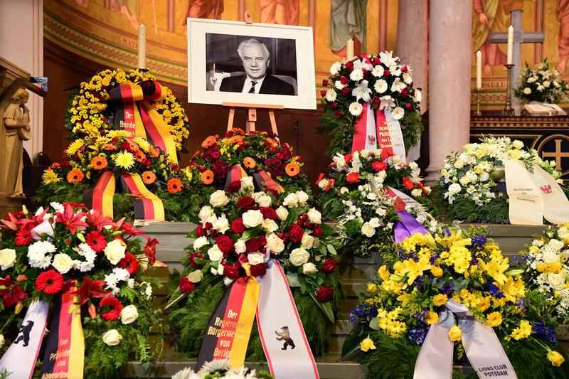 Politik und Gesellschaft nehmen Abschied von Manfred Stolpe